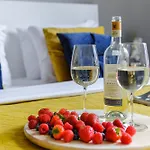 Apartment Lumina 3-room With Parking, Balcony Warsaw